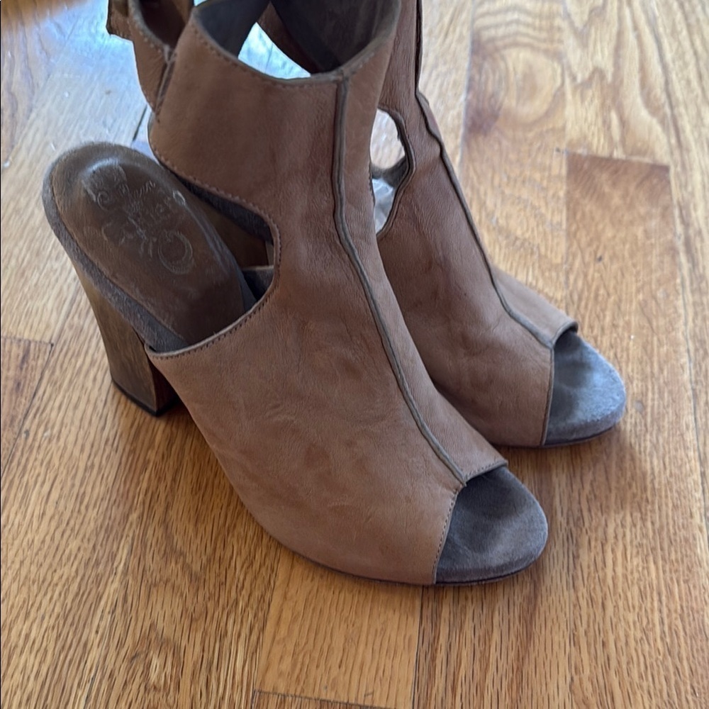Calleen Cordero Sz 65 Womens Tan OpenToe Block Heel Shoes 35&acirc; Heel